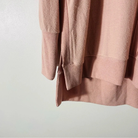 Gibson Long Sleeve Split Sides Pink Sweater Size L - Picture 3 of 7